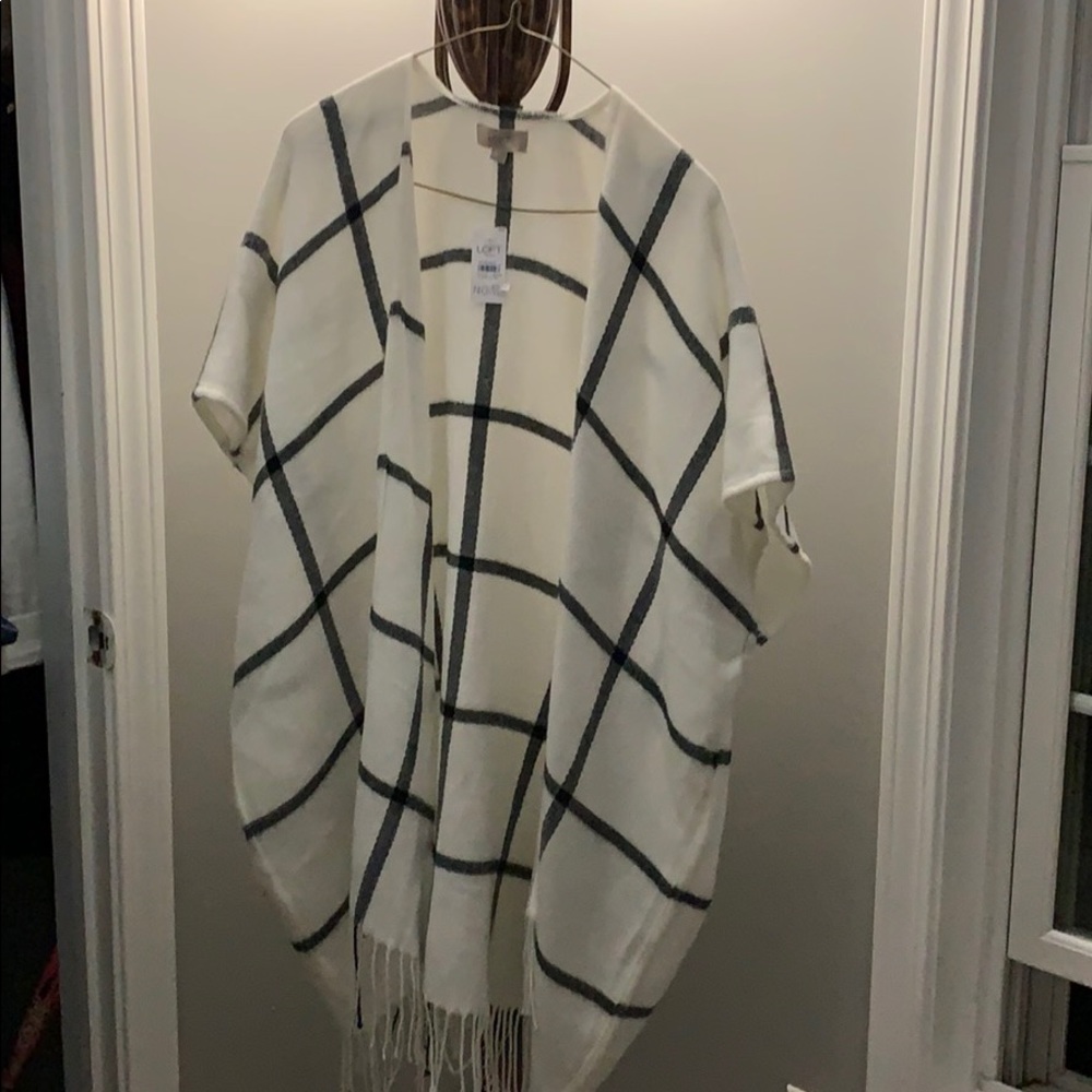 Black and white throw on from LOFT